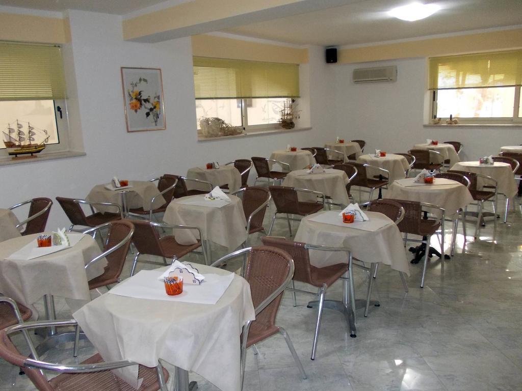 Hotel Solaria Rodi Garganico Exterior foto